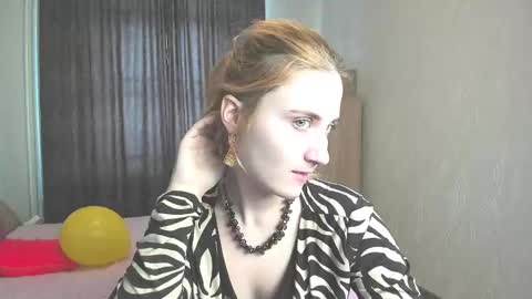 Snapshot of elsa_hot_here chatting on 14, 2, 2025 Elsa online show from 14, 2, 2025