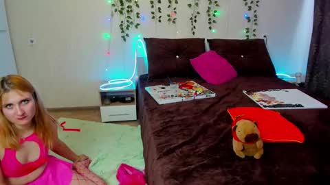 Snapshot of elsa_hot_here chatting on 11, 3, 2025 Elsa online show from 11, 3, 2025