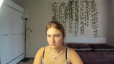 Snapshot of elsa_hot_here chatting on 20, 9, 2025 Elsa online show from 20, 9, 2025