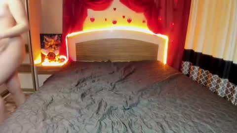 Snapshot of elsa_hot_here chatting on 15, 12, 2025 Elsa online show from 15, 12, 2025