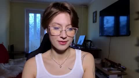 Snapshot of elsaangel chatting on 7, 11, 2025 elsaangel online show from 7, 11, 2025