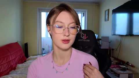 Snapshot of elsaangel chatting on 1, 12, 2025 elsaangel online show from 1, 12, 2025