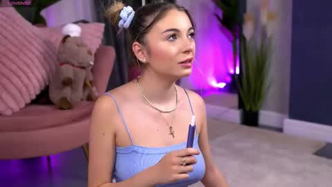 Snapshot of elsasolace chatting on 18, 10, 2025 Adina online show from 18, 10, 2025