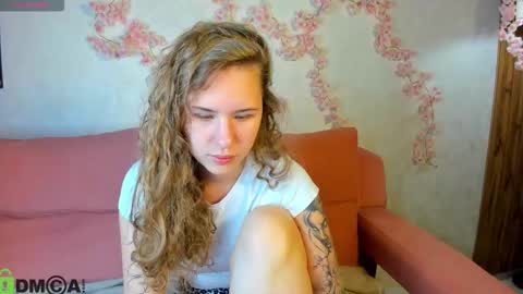Snapshot of elsie_cutties chatting on 2, 10, 2025 Elsie online show from 2, 10, 2025