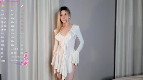 Elizabeth online show from 20, 10, 2025