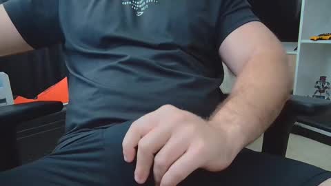 Snapshot of eltanke2206 chatting on 5, 11, 2025 alexgarg online show from 5, 11, 2025