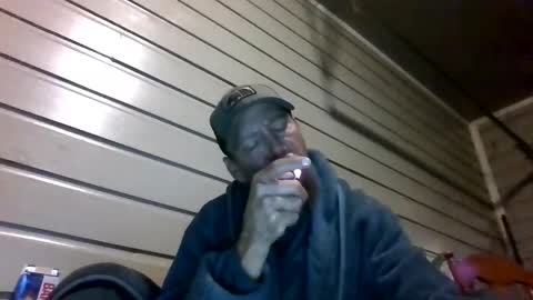 elwooood7 online show from 8, 11, 2025