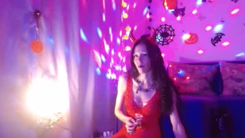 Elisa online show from 31, 10, 2025