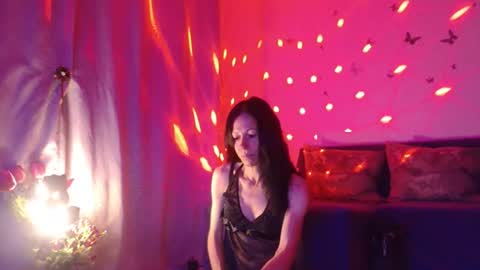 Elisa online show from 6, 7, 2026