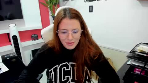 Snapshot of ema_04 chatting on 15, 2, 2025 Estefany Martinez Acua INSTAGRAM ema 04oficial online show from 15, 2, 2025