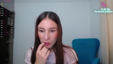 Snapshot of emaa_martins chatting on 15, 12, 2025 Emaa online show from 15, 12, 2025