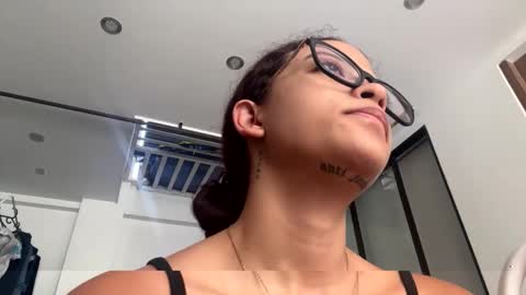 Snapshot of emaandemely chatting on 29, 9, 2025 emaandemely online show from 29, 9, 2025