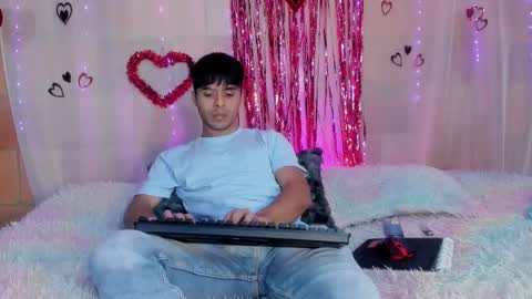 Snapshot of emalu_jones chatting on 16, 2, 2026 Ema Luna online show from 16, 2, 2026