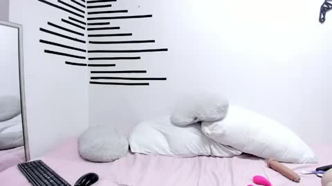 Snapshot of emawalker_ chatting on 23, 5, 2026 Ema Walker online show from 23, 5, 2026