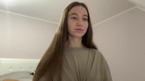 Snapshot of emberfamn chatting on 10, 2, 2026 Alina online show from 10, 2, 2026