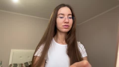Snapshot of emberfamn chatting on 5, 6, 2026 Alina online show from 5, 6, 2026