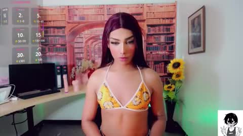 Snapshot of emeli_roushot chatting on 11, 9, 2025 Emeli online show from 11, 9, 2025