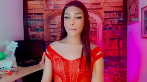 Snapshot of emeli_roushot chatting on 16, 7, 2026 Emeli online show from 16, 7, 2026