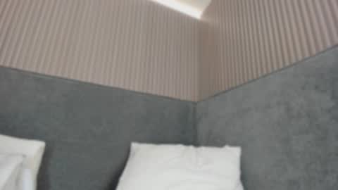 emelie_89 online show from 15, 1, 2026