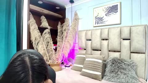 Snapshot of emelie_ch_ chatting on 19, 1, 2025 Emily online show from 19, 1, 2025