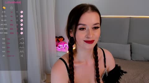 Snapshot of emelilove chatting on 11, 1, 2025 Emeli online show from 11, 1, 2025
