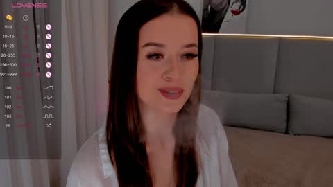 Snapshot of emelilove chatting on 2, 2, 2025 Emeli online show from 2, 2, 2025