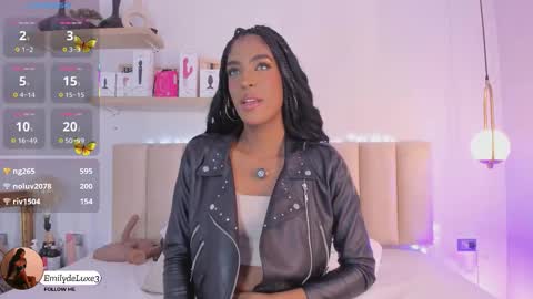 Snapshot of emely_deluxe chatting on 25, 11, 2025 Emely online show from 25, 11, 2025