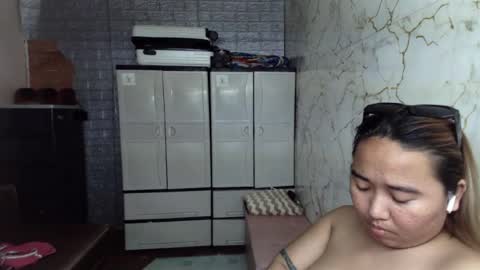 Snapshot of emely_slutxxx chatting on 14, 7, 2026 Emely online show from 14, 7, 2026