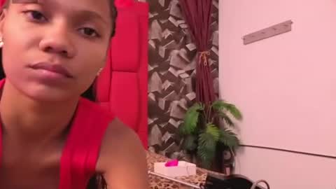 Snapshot of emelysweett chatting on 29, 6, 2026 emely online show from 29, 6, 2026