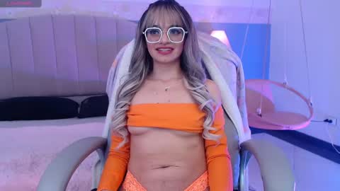 Danna online show from 2, 10, 2025