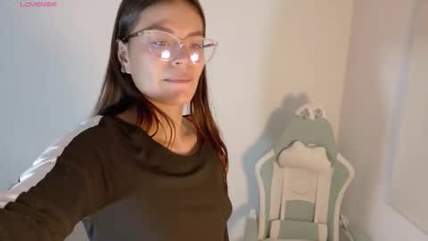 Snapshot of emerald_sparkles chatting on 22, 11, 2025 sabrina online show from 22, 11, 2025