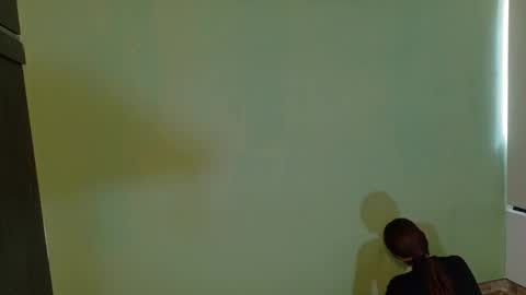 Snapshot of emerald_sparkles chatting on 15, 12, 2025 sabrina online show from 15, 12, 2025