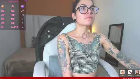 Snapshot of emeralda_co chatting on 17, 2, 2026 Esmeralda online show from 17, 2, 2026