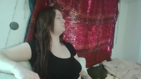 EmerieSkye online show from 18, 1, 2025