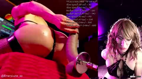 Snapshot of emerylune_xo chatting on 13, 11, 2025 Emery Lune online show from 13, 11, 2025