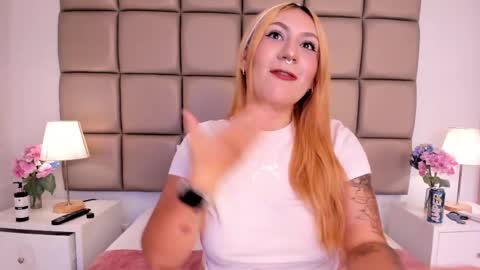 Snapshot of emiily_roberts1 chatting on 9, 2, 2025 EMILY ROBERTS online show from 9, 2, 2025