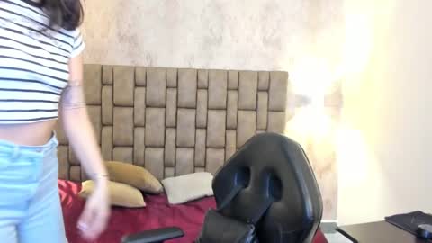    online show from 21, 2, 2025