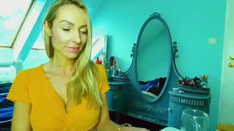 Emila online show from 27, 1, 2025