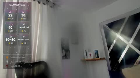 emilayton_ online show from 26, 1, 2025