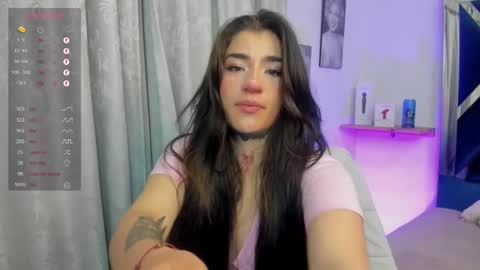 emilayton_ online show from 5, 3, 2025