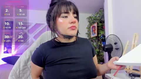 emilayton_ online show from 11, 10, 2025