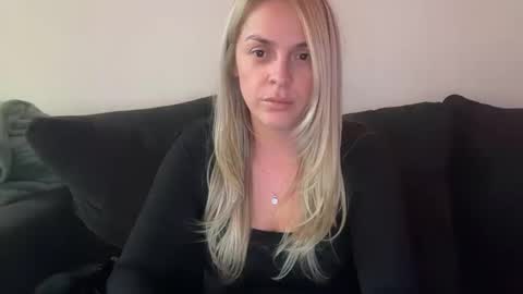 emilelovesyou online show from 15, 10, 2025