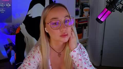 Emili online show from 4, 10, 2025