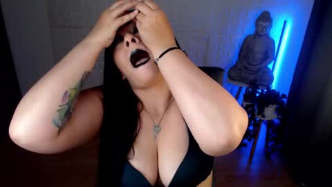 Snapshot of emili_evans_ chatting on 15, 12, 2024 POWERFULL GODDESS EMILI online show from 15, 12, 2024