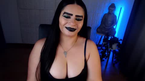 Snapshot of emili_evans_ chatting on 17, 12, 2024 POWERFULL GODDESS EMILI online show from 17, 12, 2024