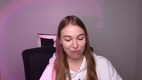 Snapshot of emilia_ilia chatting on 31, 1, 2025 Emilia online show from 31, 1, 2025