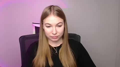 Snapshot of emilia_ilia chatting on 6, 2, 2025 Emilia online show from 6, 2, 2025