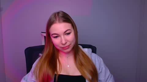 Snapshot of emilia_ilia chatting on 10, 2, 2025 Emilia online show from 10, 2, 2025