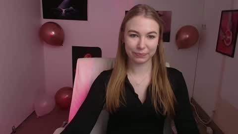 Snapshot of emilia_ilia chatting on 19, 2, 2025 Emilia online show from 19, 2, 2025