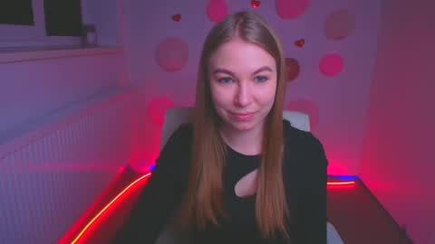 Snapshot of emilia_ilia chatting on 27, 2, 2025 Emilia online show from 27, 2, 2025